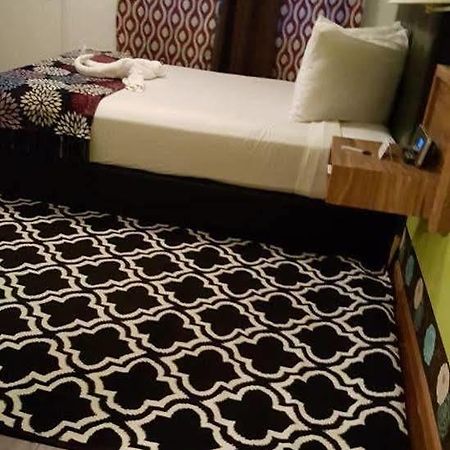 Arrowhead Motel 圣丹斯 外观 照片