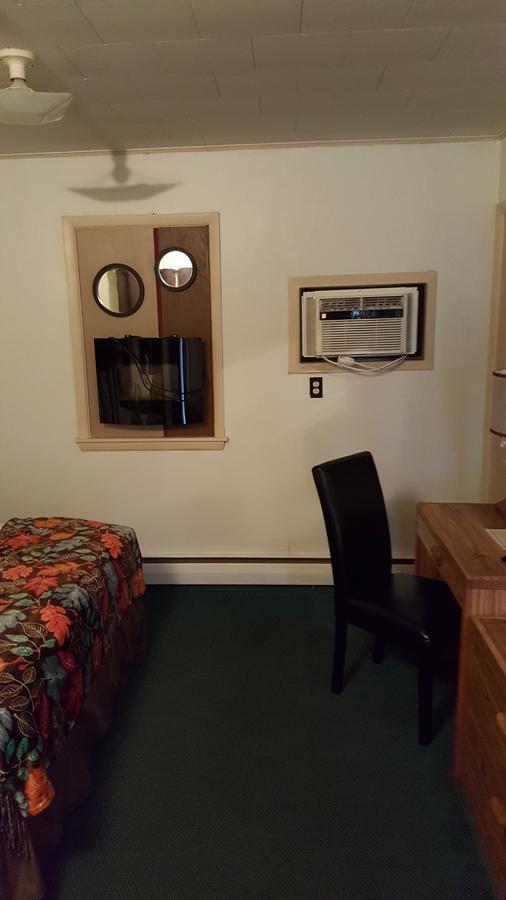 Arrowhead Motel 圣丹斯 外观 照片