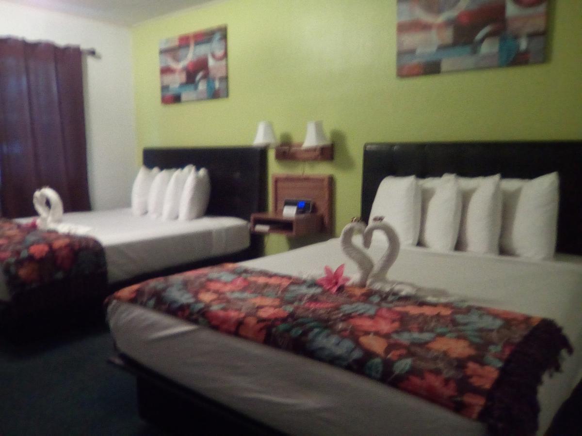 Arrowhead Motel 圣丹斯 外观 照片