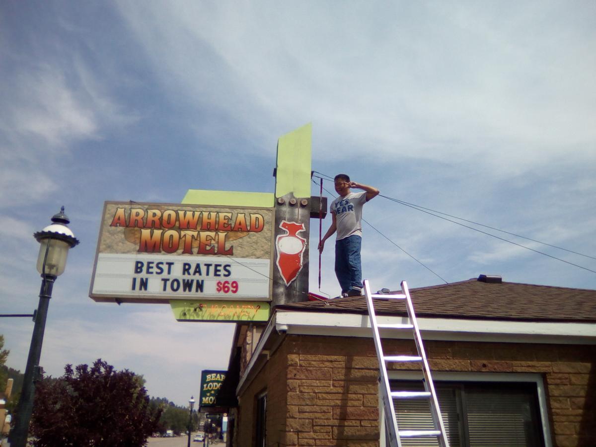 Arrowhead Motel 圣丹斯 外观 照片