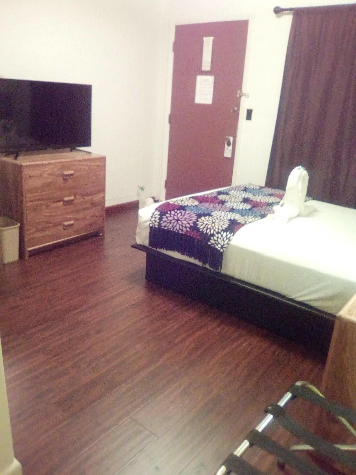 Arrowhead Motel 圣丹斯 外观 照片