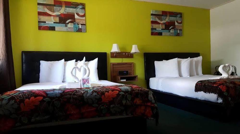 Arrowhead Motel 圣丹斯 外观 照片